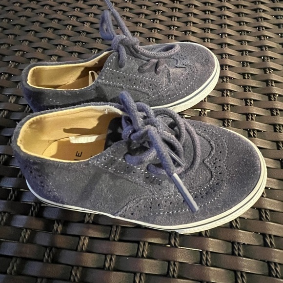 Janie and Jack 7 blue shoes. - Picture 3 of 7